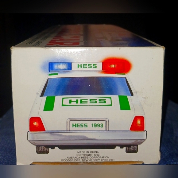 Vintage 1993 HESS Petroleum Patrol Car (near mint condition) - Picture 3 of 7